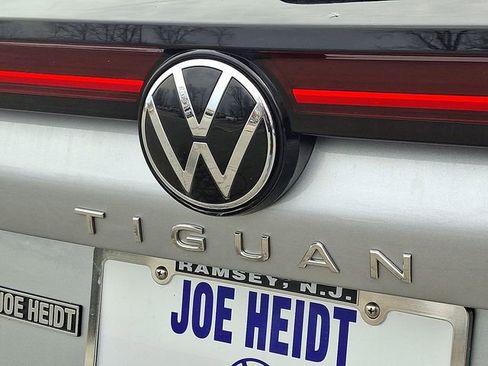 Certified 2025 Volkswagen Tiguan S image 30