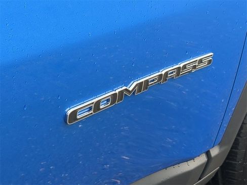 Used 2019 Jeep Compass Limited image 26