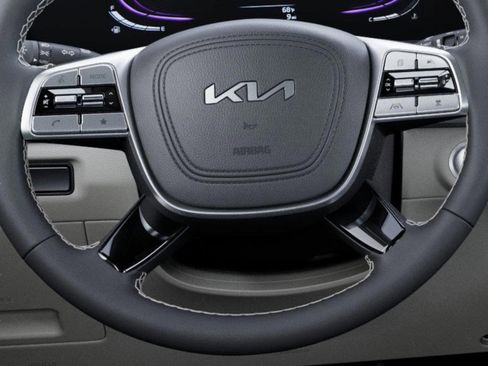 New 2025 Kia Telluride S image 22