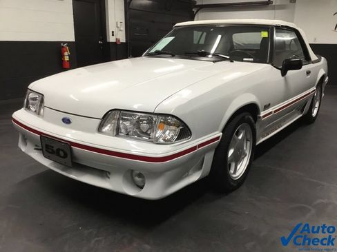 Used 1989 Ford Mustang GT RWD image 16