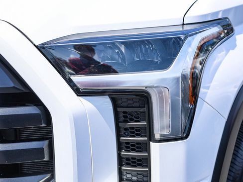 Used 2025 Toyota Tundra SR5 w/ SR5 Convenience Package RWD image 21