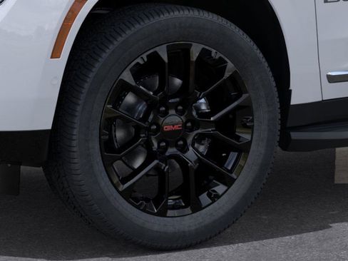 New 2026 GMC Yukon Denali w/ LPO, Floor Liner Package image 9