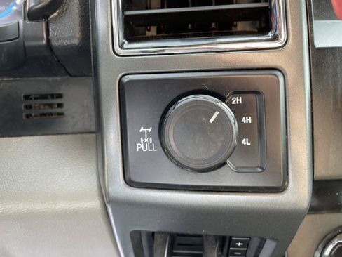 Used 2021 Ford F350 XLT w/ XLT Premium Package AWD/4WD image 24