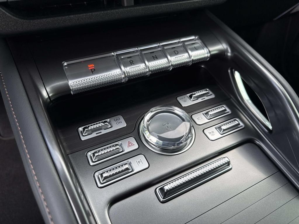 New 2026 Lincoln Nautilus Reserve AWD/4WD image 29