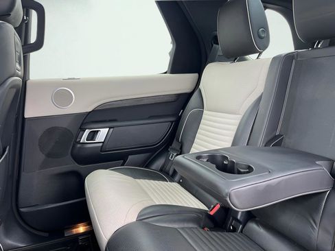 Used 2021 Land Rover Discovery HSE R-Dynamic image 22