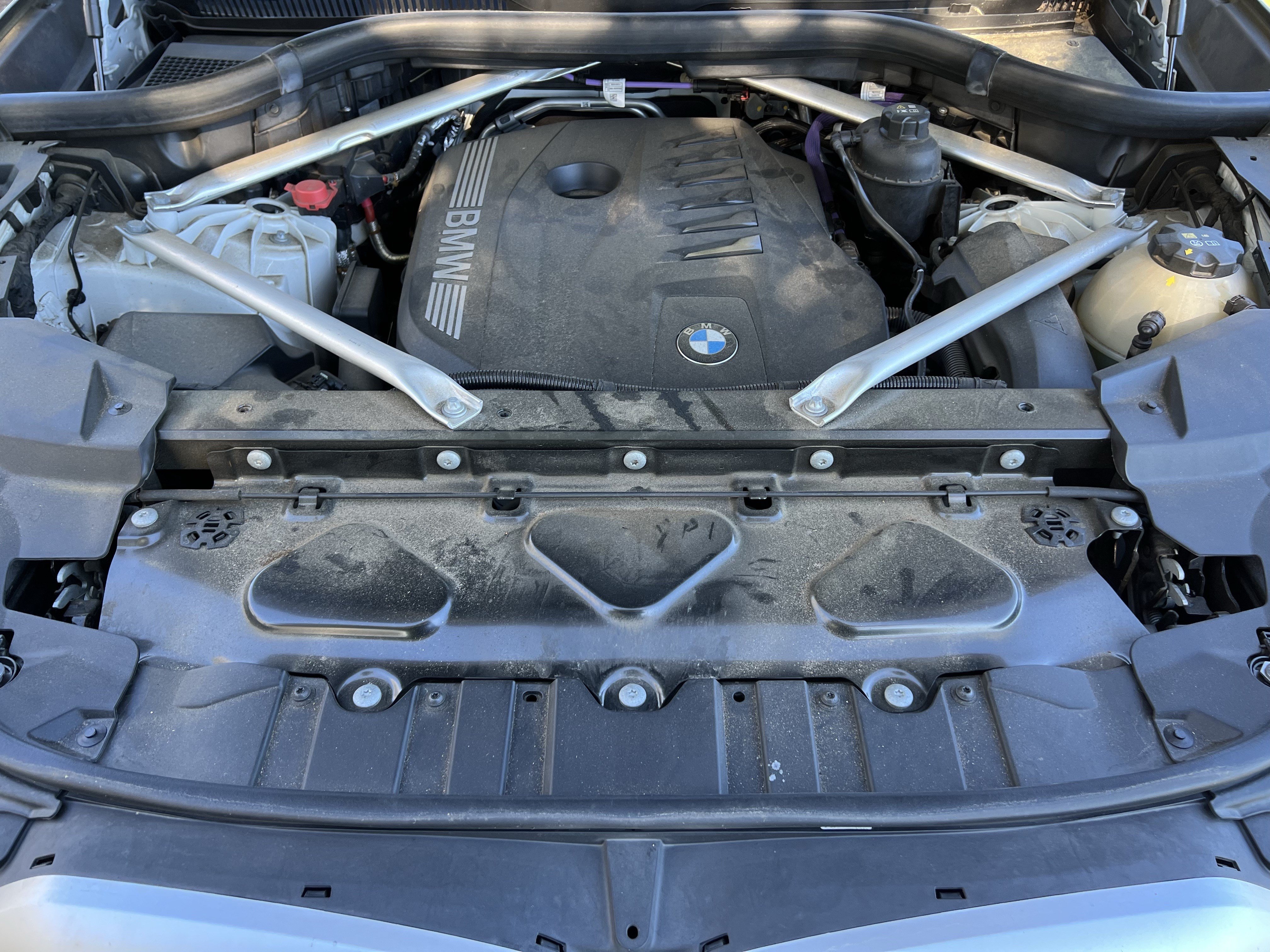 Used 2024 BMW X5 xDrive40i w/ M Sport Package AWD/4WD image 36
