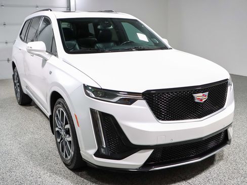 Used 2023 Cadillac XT6 Sport AWD/4WD image 5