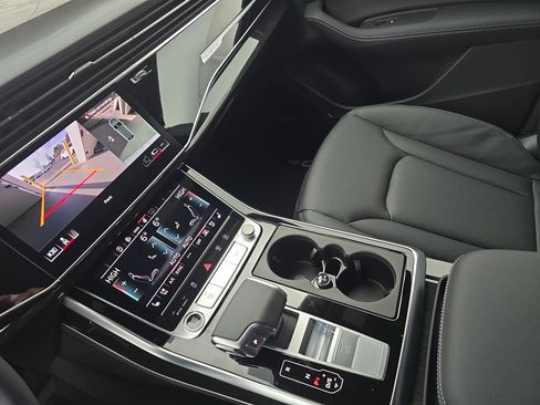 New 2026 Audi Q8 Premium Plus image 25