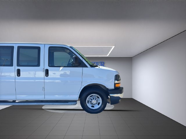 Used 2025 Chevrolet Express 2500 w/ Driver Convenience Package RWD image 27
