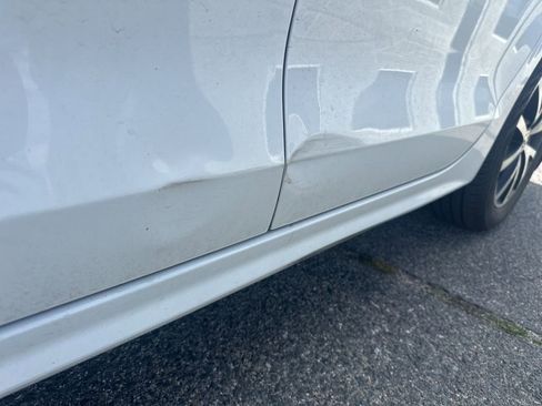 Used 2017 Volkswagen Jetta SE image 4