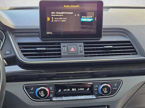 Used 2020 Audi Q5 2.0T Premium w/ Convenience Package image 13