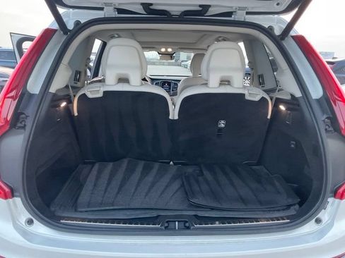 Certified 2023 Volvo XC90 B6 Plus AWD/4WD image 24