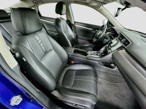 Used 2017 Honda Civic Touring image 31
