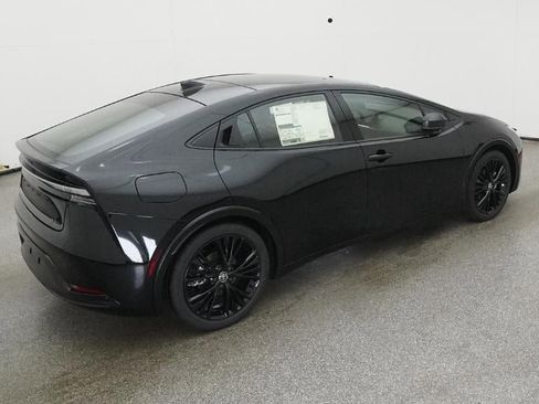 New 2026 Toyota Prius Plug-In Hybrid FWD image 43