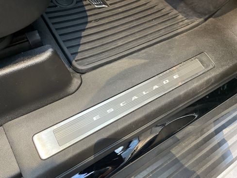 Used 2021 Cadillac Escalade Sport Platinum image 48