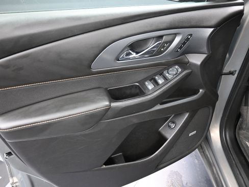 Used 2019 Chevrolet Traverse Premier w/ LPO, Floor Liner Package AWD/4WD image 13