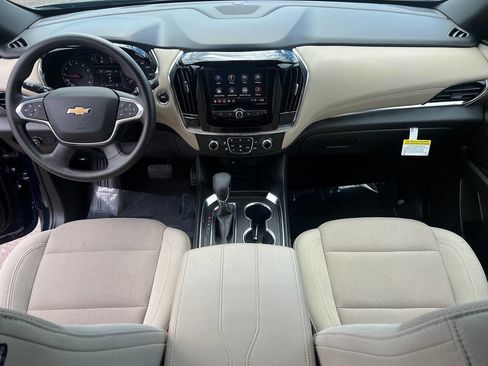 Used 2022 Chevrolet Traverse LS AWD/4WD image 13