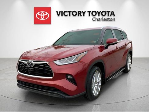 New 2026 Toyota Highlander Limited image 1