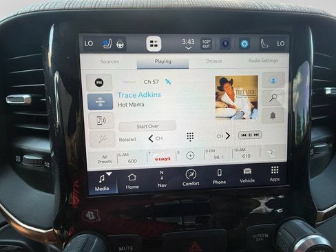 Used 2022 RAM 1500 Limited AWD/4WD image 27