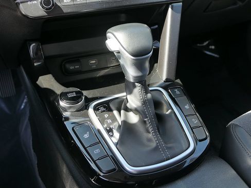 Used 2024 Kia Seltos S AWD/4WD image 21