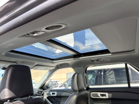 Used 2023 Ford Explorer XLT w/ Equipment Group 202A image 24