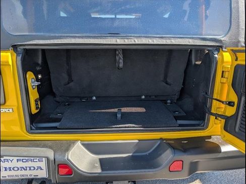 Used 2021 Jeep Wrangler Sport S image 19