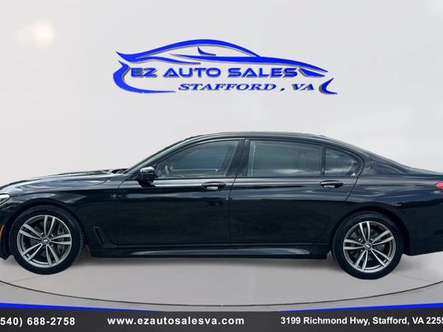 Used 2018 BMW 750i xDrive AWD/4WD image 8