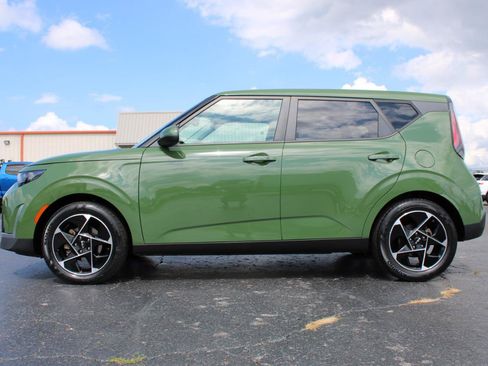 Used 2023 Kia Soul EX FWD image 11