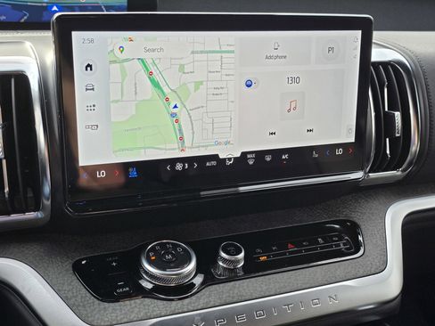 New 2026 Ford Expedition Tremor image 17