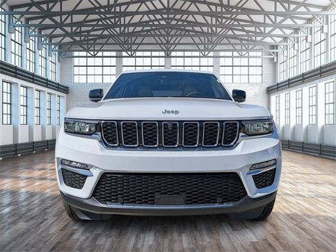 New 2025 Jeep Grand Cherokee Limited w/ Luxury Tech Group II image 9