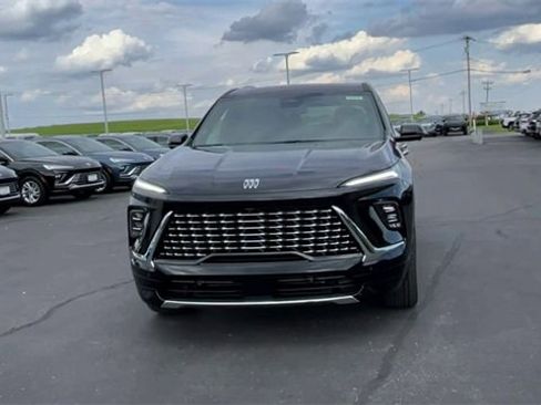 New 2025 Buick Enclave Avenir w/ Super Cruise Package image 3