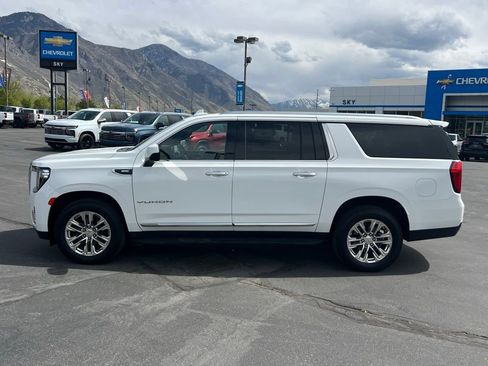 Used 2021 GMC Yukon XL SLT AWD/4WD image 13