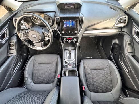 Used 2019 Subaru Forester Premium AWD/4WD image 11
