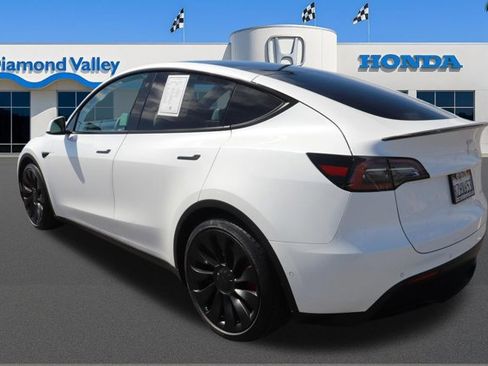Used 2021 Tesla Model Y Performance image 4