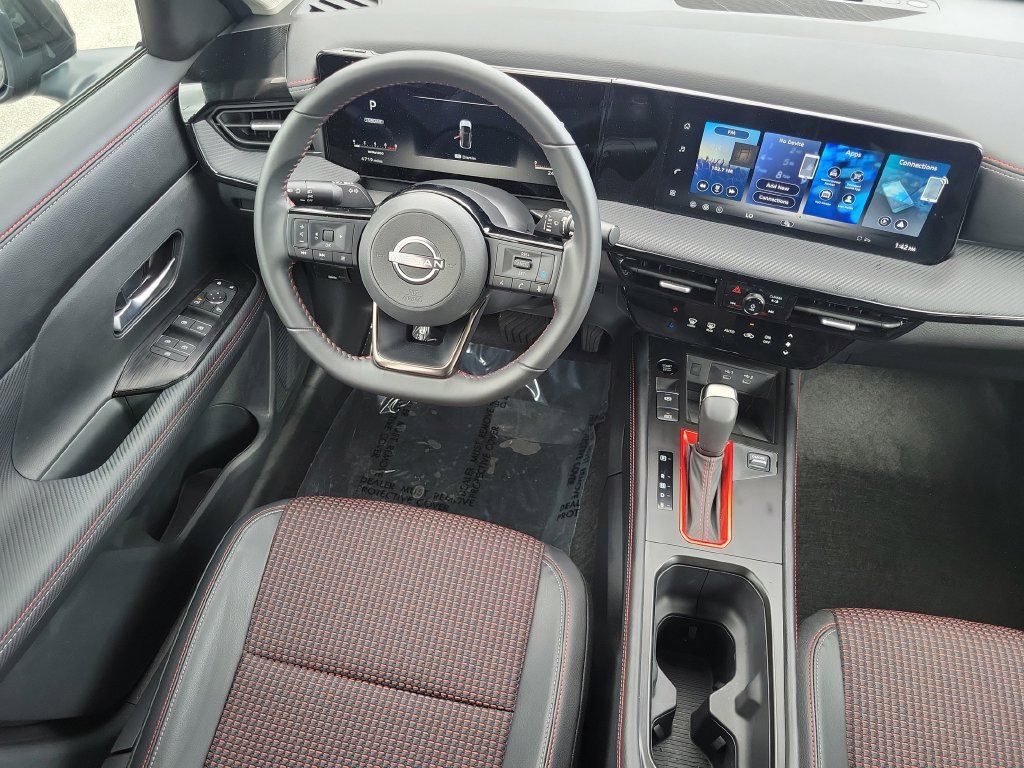Certified 2026 Nissan Kicks SR FWD image 23