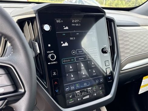 Used 2025 Subaru Forester Premium w/ Convenience Package #2 image 18