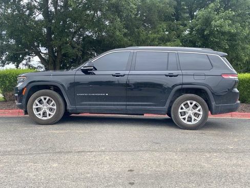 Used 2023 Jeep Grand Cherokee L Limited w/ Luxury Tech Group II AWD/4WD image 9