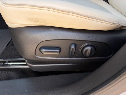 Used 2023 Buick Encore GX Preferred w/ Cold Weather Comfort Package FWD image 13