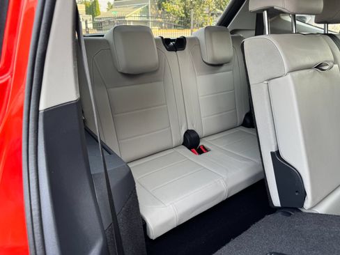 Used 2019 Volkswagen Tiguan SE FWD image 21