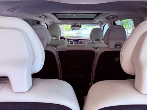 Used 2017 Volvo XC90 T6 Inscription w/ Vision Package image 16