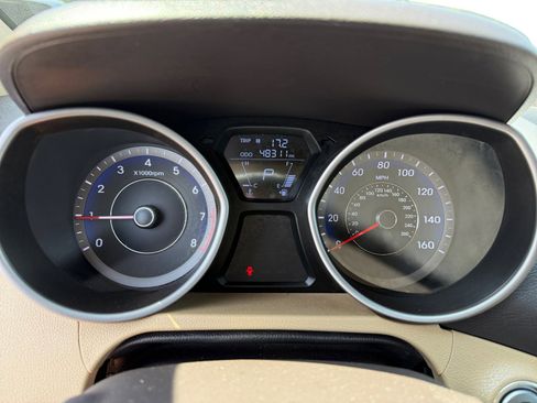 Used 2012 Hyundai Elantra Limited w/ Technology Pkg 5 FWD image 11