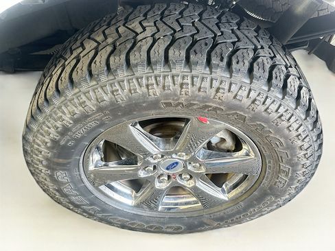 Used 2018 Ford F150 XLT w/ Equipment Group 301A Mid image 11