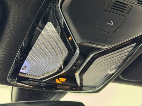 Used 2025 BMW 840i 840i w/ M Sport Professional Package image 36