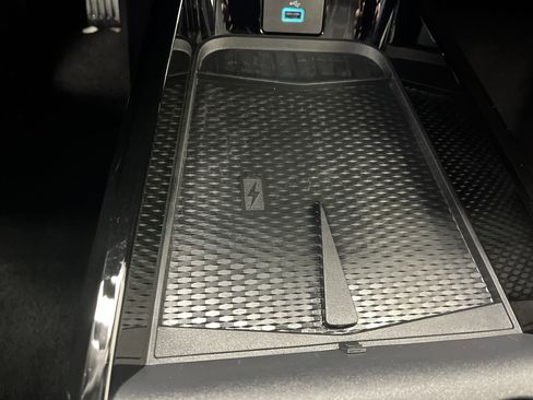 Used 2024 Ford Mustang Mach-E Select w/ Comfort Package Lite image 28