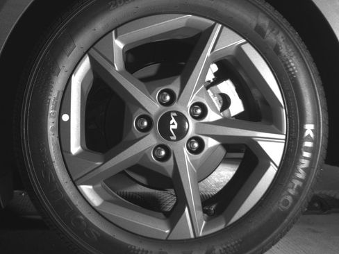 Used 2025 Kia K4 LXS image 14