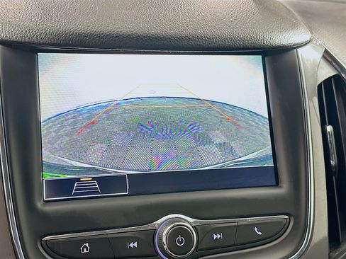 Used 2019 Chevrolet Cruze LT FWD image 21