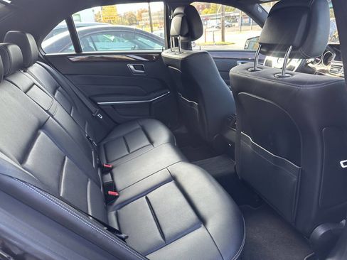 Used 2014 Mercedes-Benz E 350 4MATIC Sedan w/ Premium 1 Package image 16