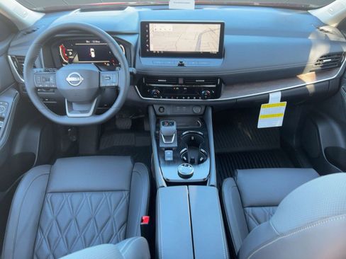 New 2026 Nissan Rogue Platinum w/ Platinum Premium Package image 17