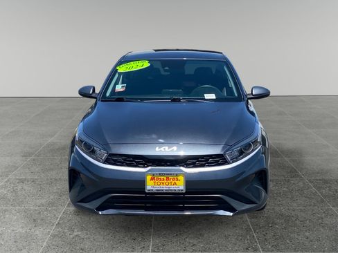 Used 2024 Kia Forte LXS w/ LXS Technology Package FWD image 8