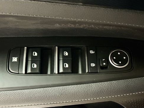 Used 2023 Kia Forte GT-Line w/ GT-Line Premium Package FWD image 18